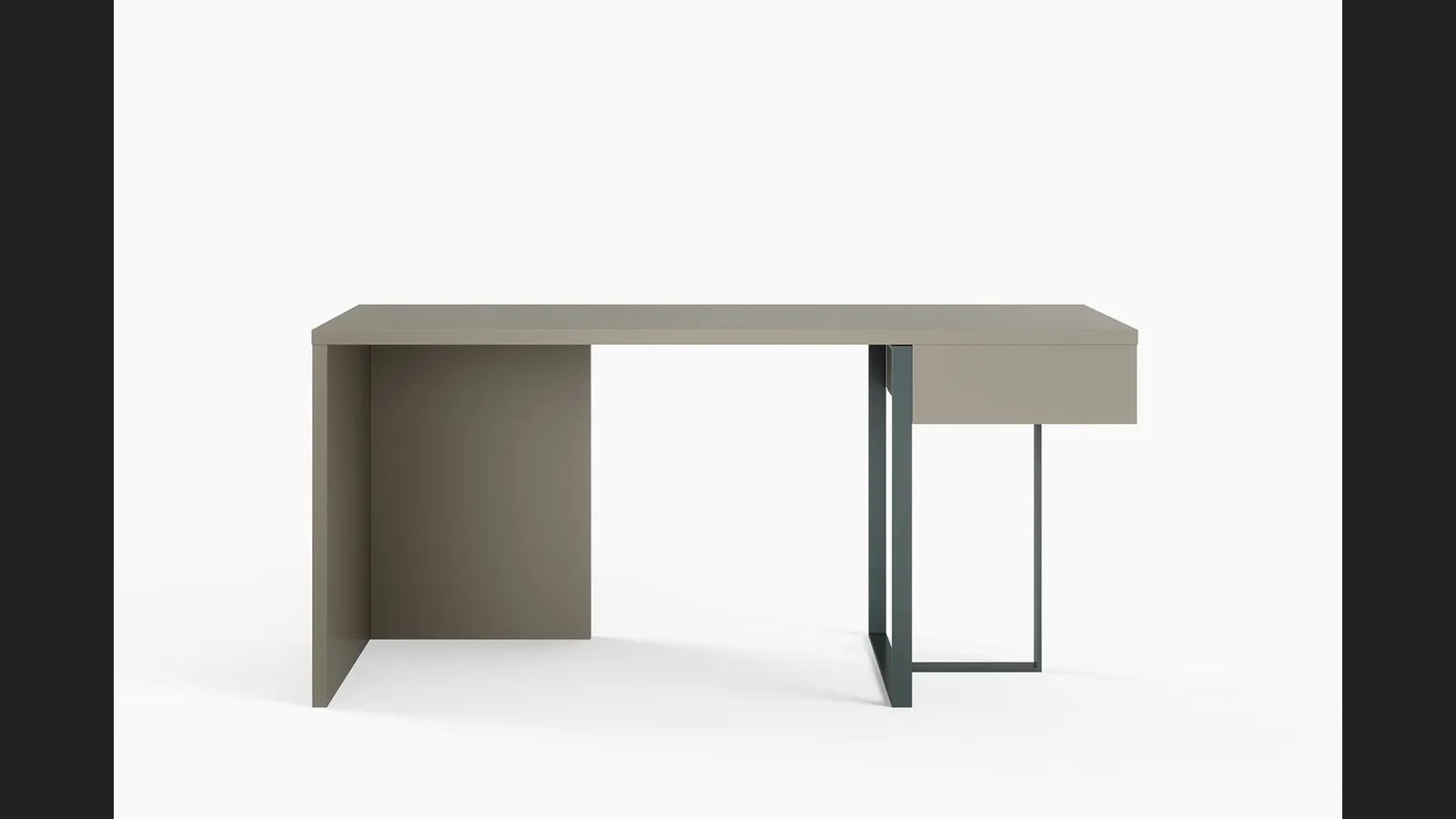 Scrittoio free standing Desk in laccato opaco con gambe in metallo di Novamobili